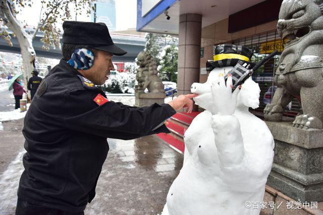 猪八戒雪人图片图片